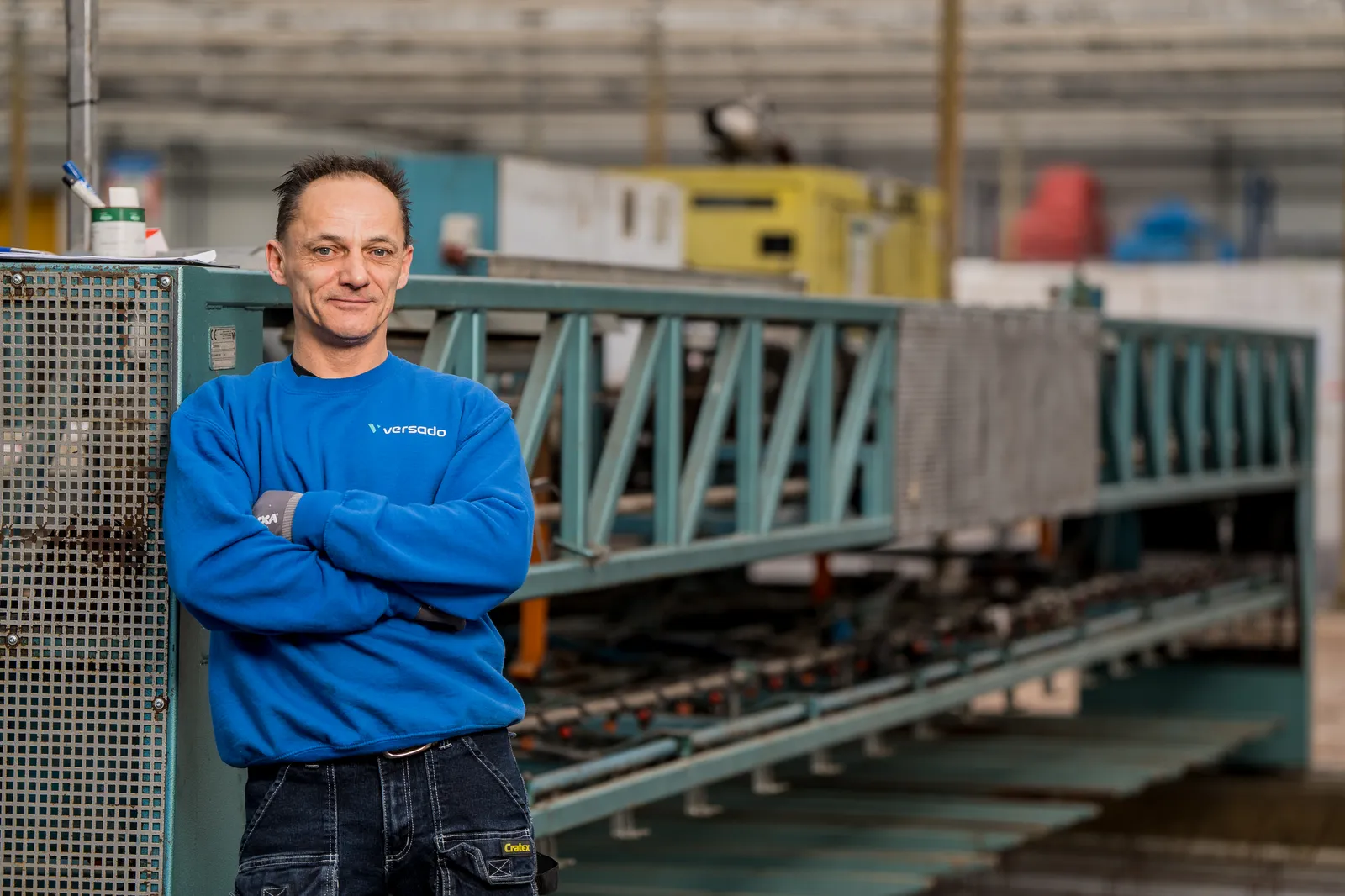 Versado productiemedewerker in fabriek